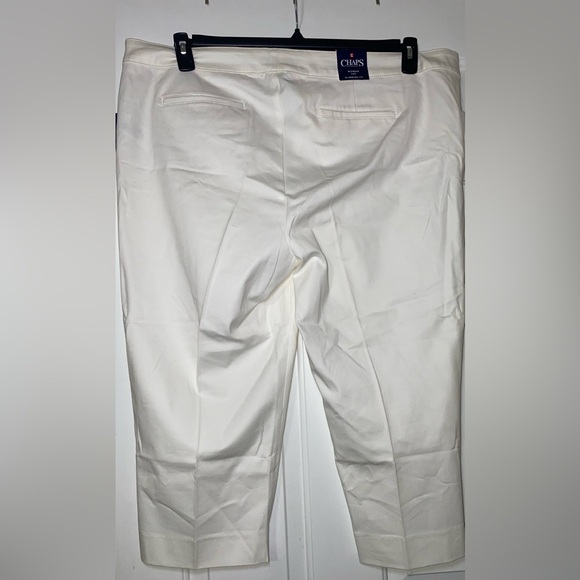 Women’s Chaps White Mid-Rise Capri Versatile Pants - Picture 8 of 8